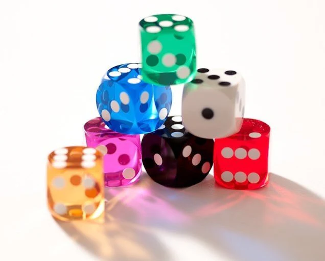 Dés Bleu foncé de précision - Calibrés et numérotées 14 mm - Dés de backgammon