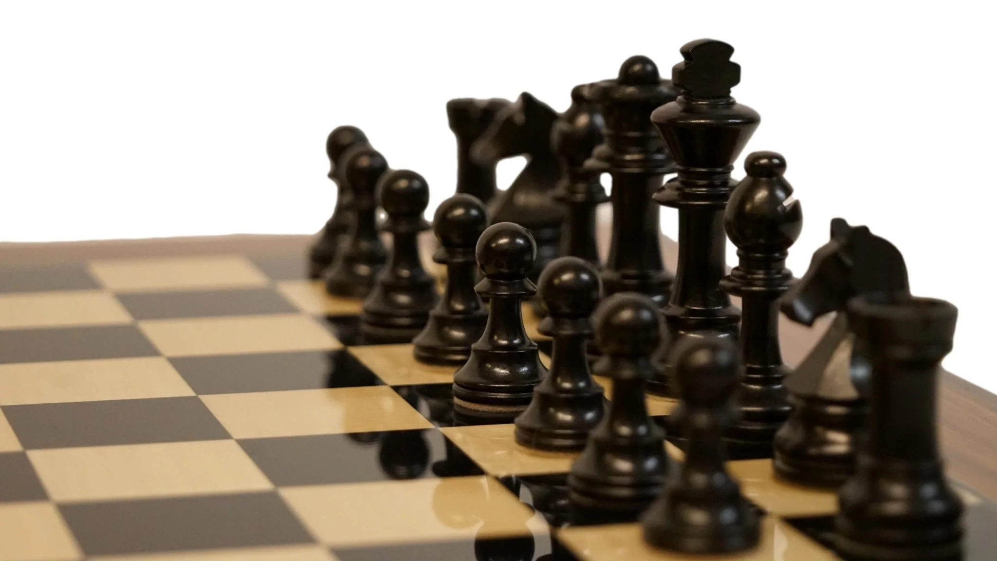 Ensemble jeu d'échecs en poirier teinté et sycomore - Bords palissandre dos santos - laqué - Pièces en Buis - Chavet - Image 4