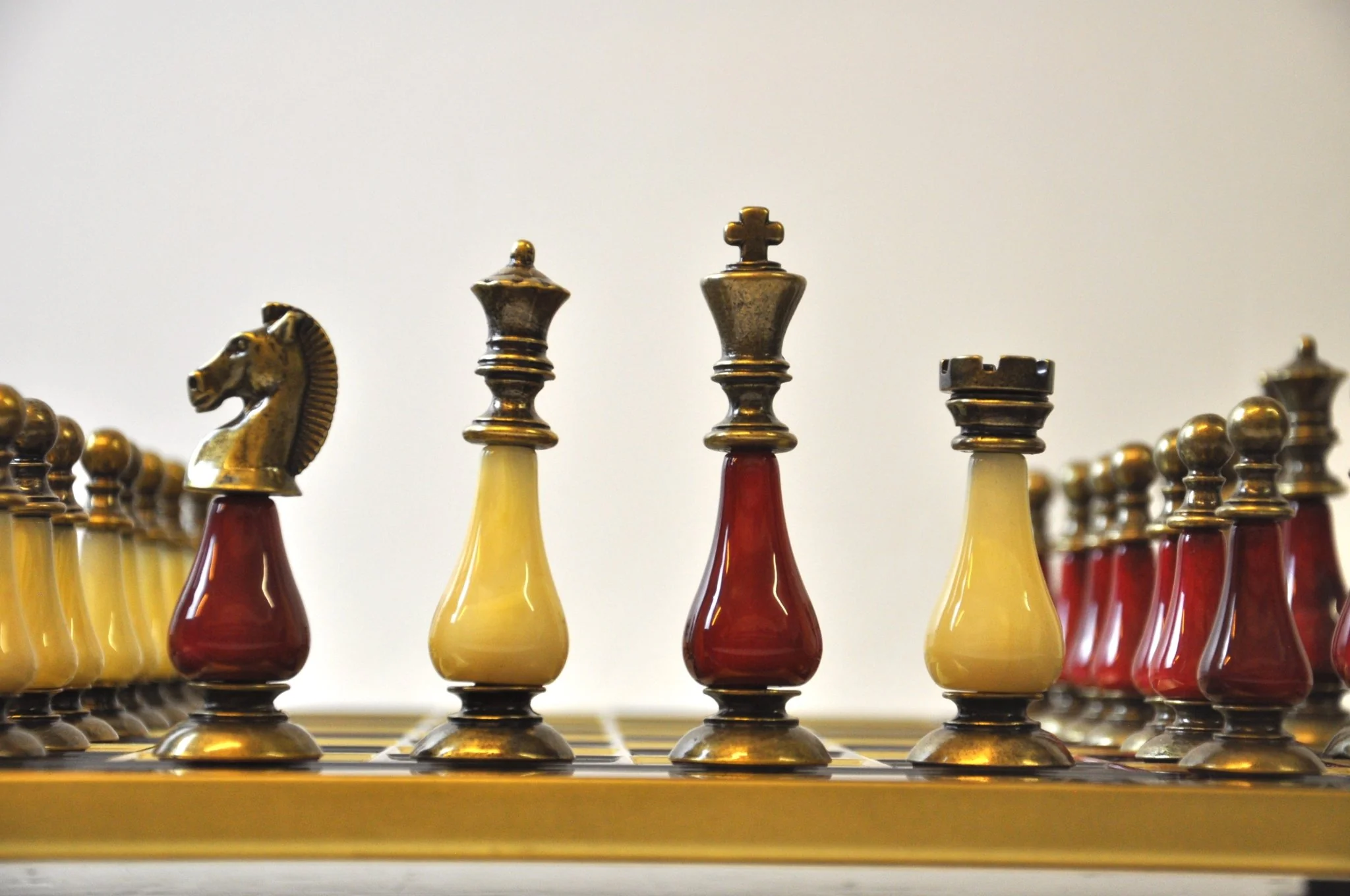 Ensemble jeu d'échecs en métal - coffre - Manopoulos